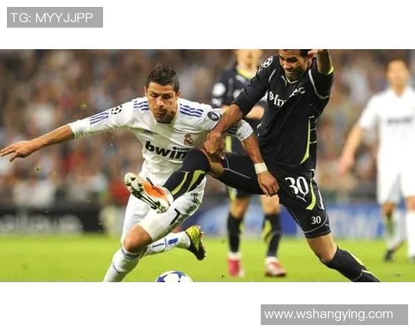 日本足球明星全景回顾与成就分析让我们一起探索他们的辉煌历程 日本足球明星全景回顾与成就分析让我们一起探索他们的辉煌历程